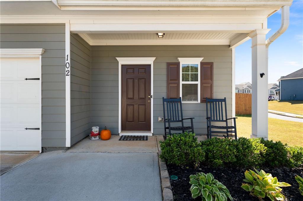 102 Juliette Court SW