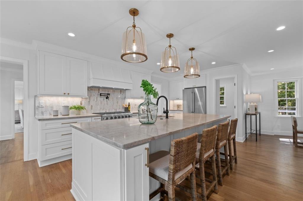 5143 Meadowlake Lane