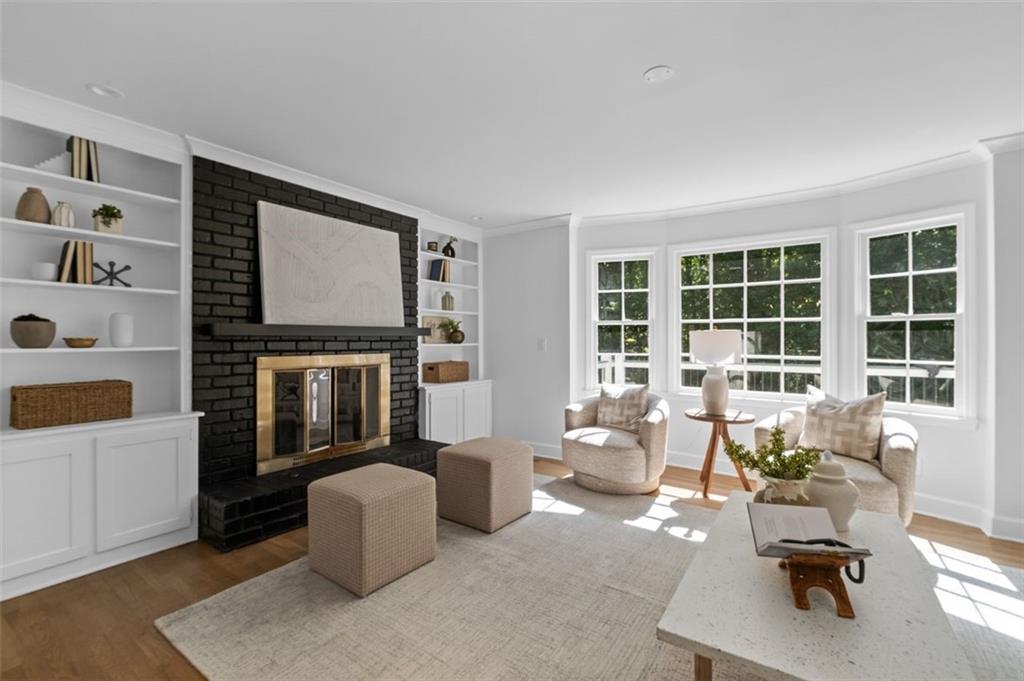 5143 Meadowlake Lane