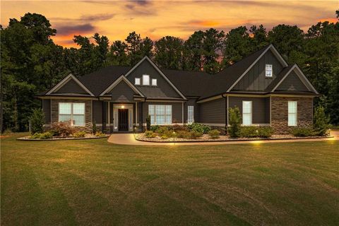 Homes For Sale - 27 Dorian Court Ct<br/> Newnan, GA 30265