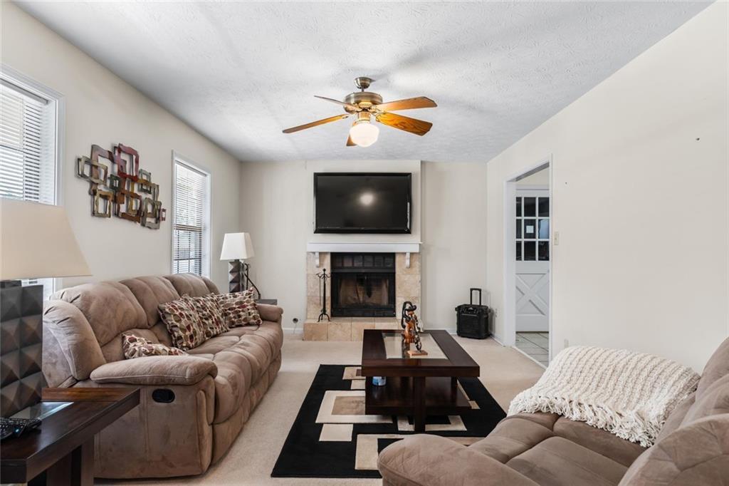 618 Summerville Drive, Lawrenceville, Georgia image 7
