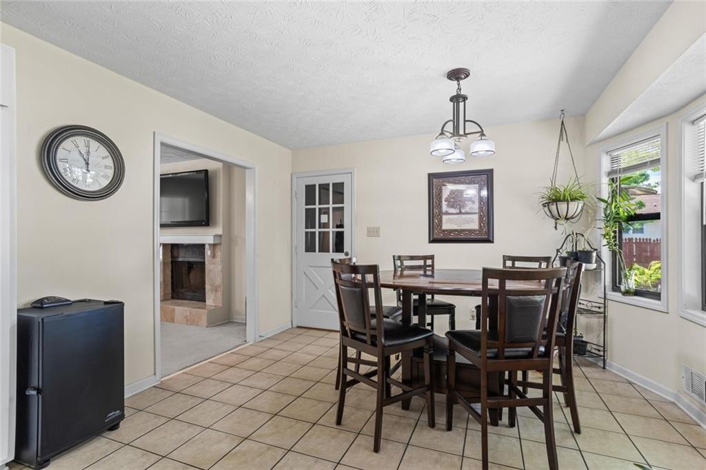 618 Summerville Drive, Lawrenceville, Georgia image 10