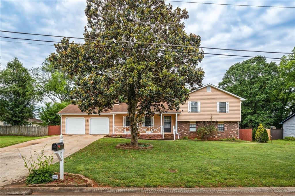 618 Summerville Drive