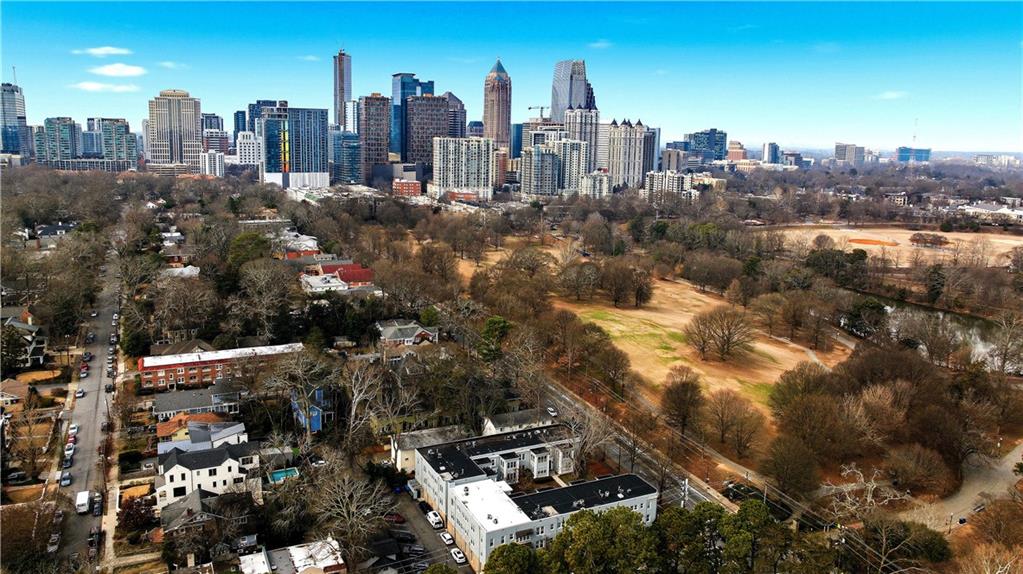 435 10th Street NE 24