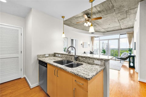 Condo For Sale - 250 Pharr Road #1609<br/> Atlanta, GA 30305