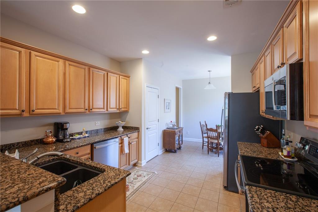 3104 White Magnolia Chase SW