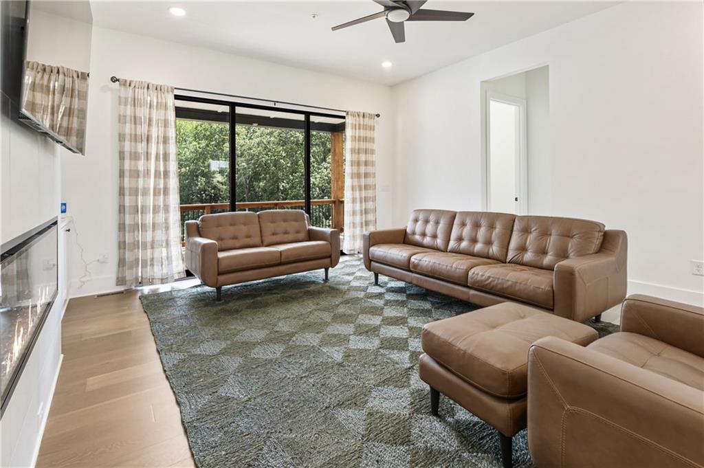 Lakeview - Residential Lease