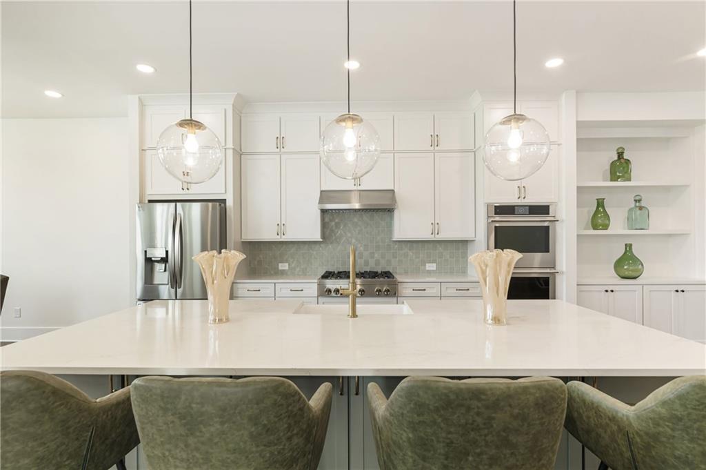 Lakeview - Residential Lease