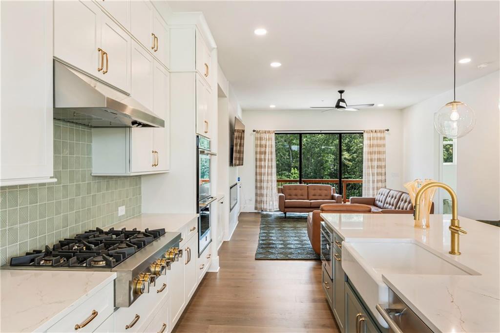 Lakeview - Residential Lease