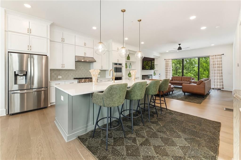 Lakeview - Residential Lease