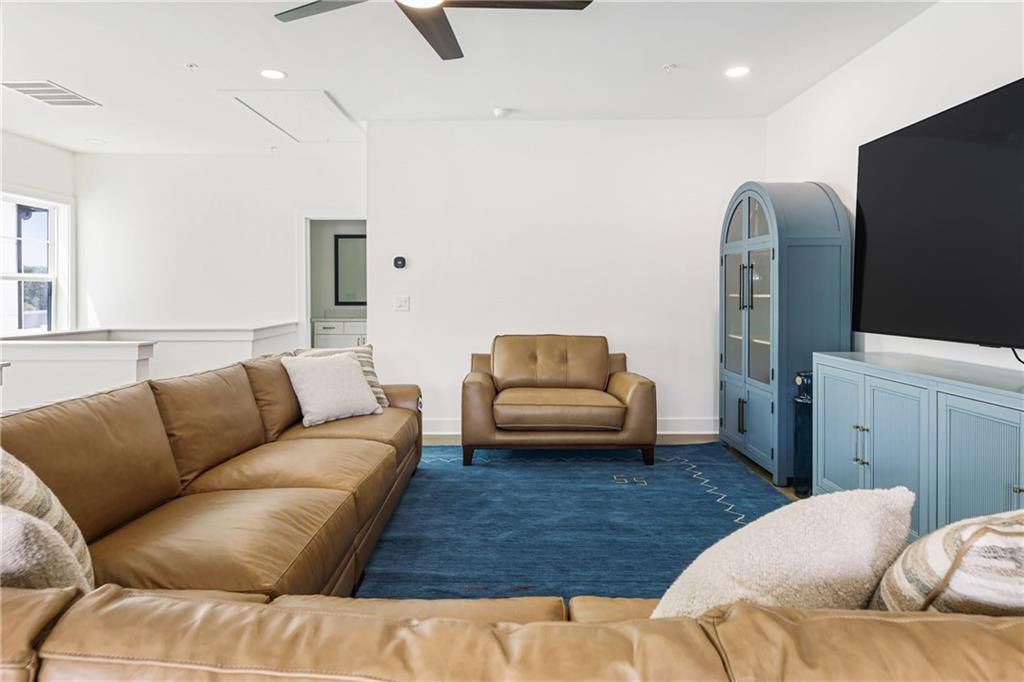 Lakeview - Residential Lease