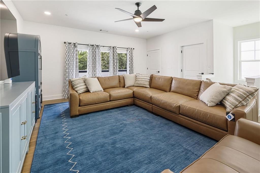 Lakeview - Residential Lease