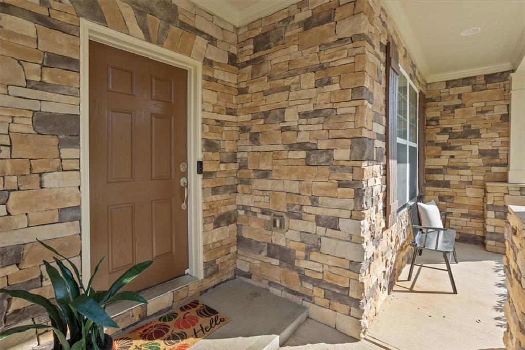 422 N Hampton Trail