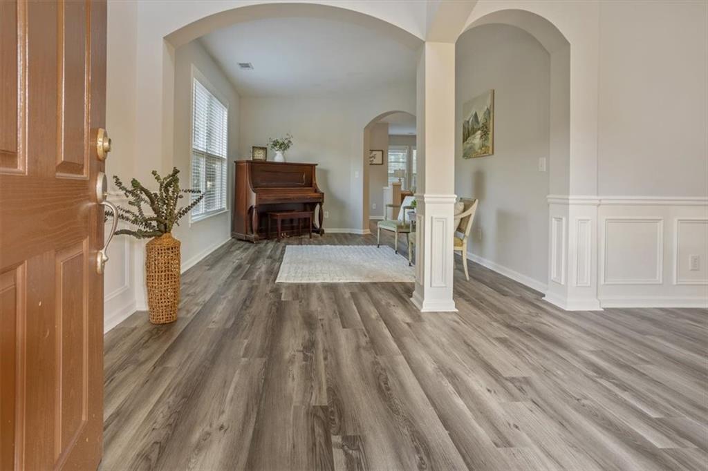 422 N Hampton Trail