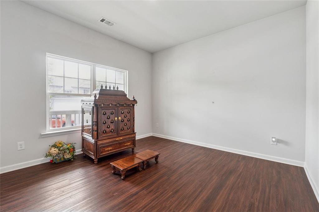 520 Edgemore Road