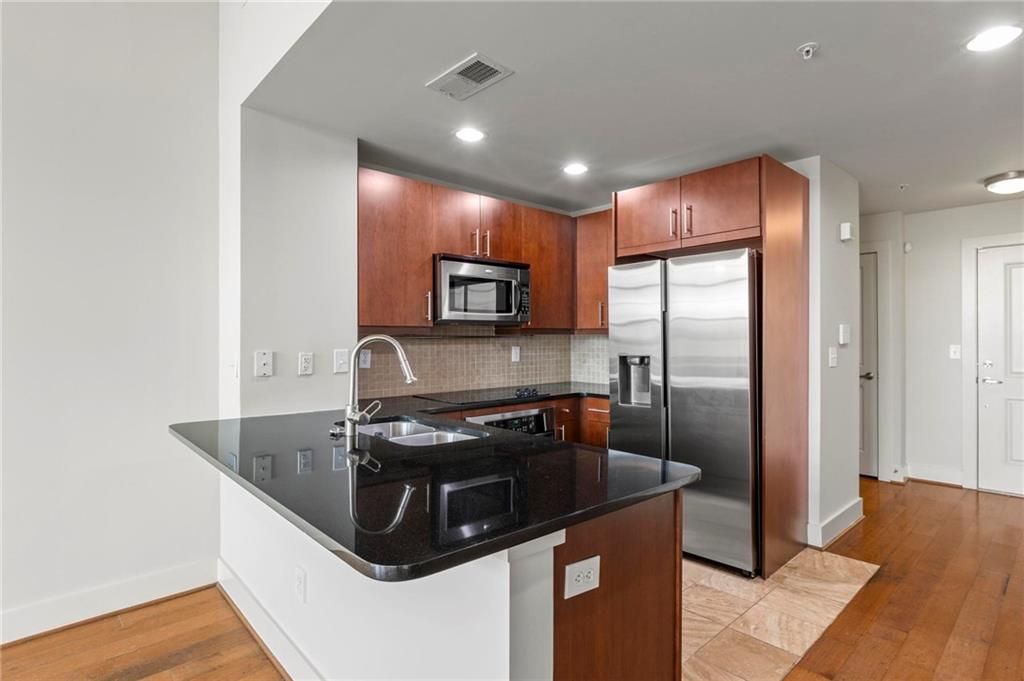 1261 Caroline Street NE 206
