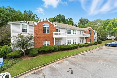 Photo of 1414 Orchard Park Drive, Stone Mountain, GA 30083 (MLS # 7653411)