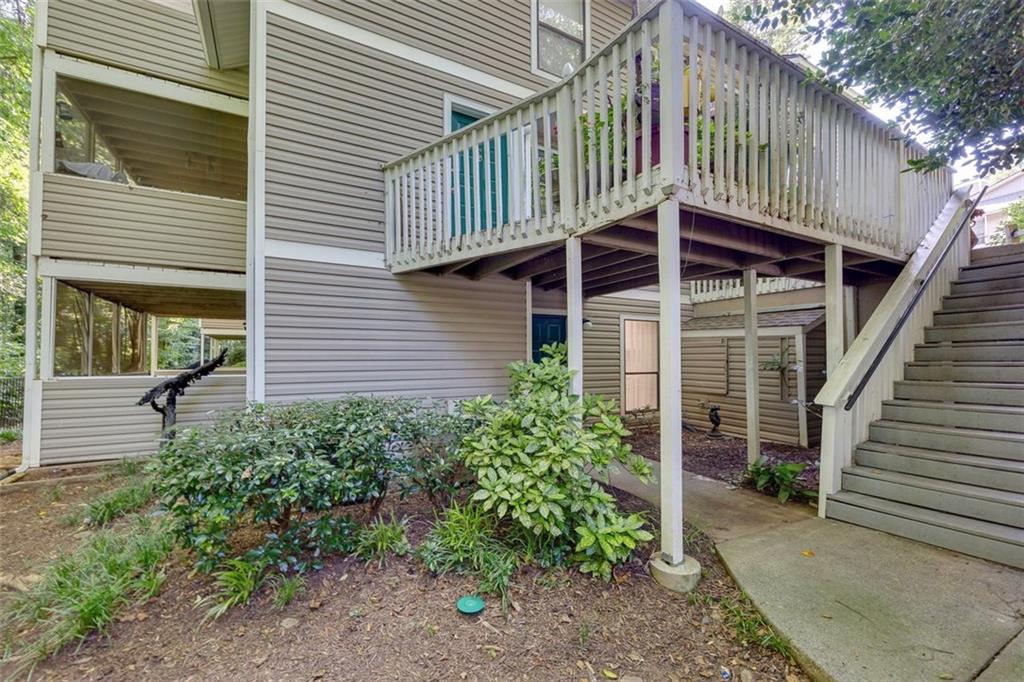 1305 Wynnes Ridge Circle SE