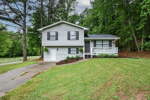 Homes For Sale - 3116 Lake Monroe Road<br/> Douglas County, Douglasville, GA 30135