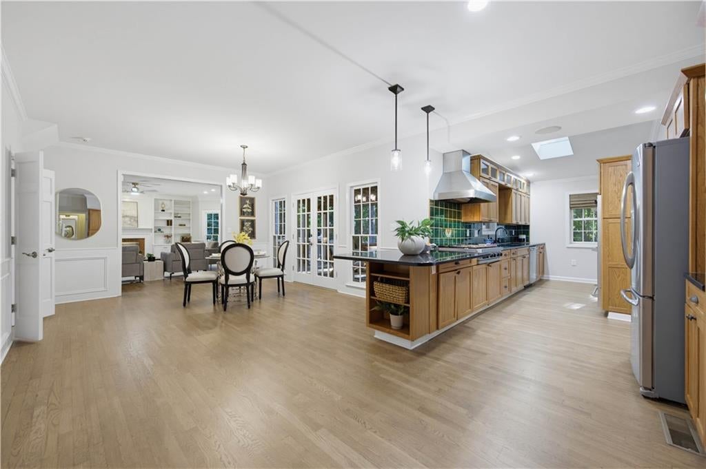 125 Birkdale Court