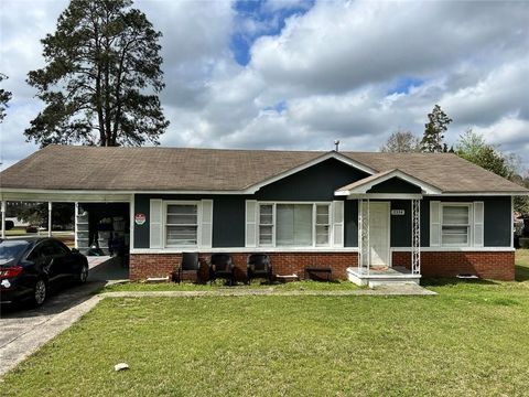 Homes For Sale - 2334 Donald Avenue<br/> Bibb County, Macon, GA 31217