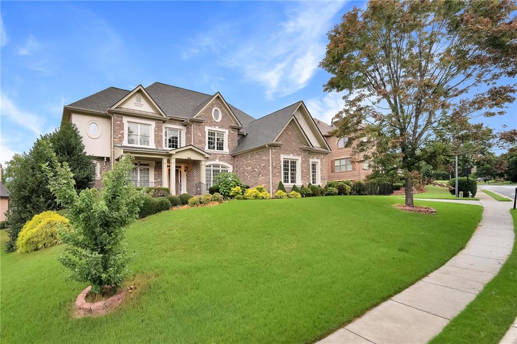 2552 Stone Manor Drive