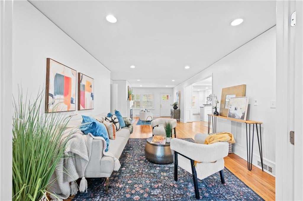 88 Clarendon Avenue
