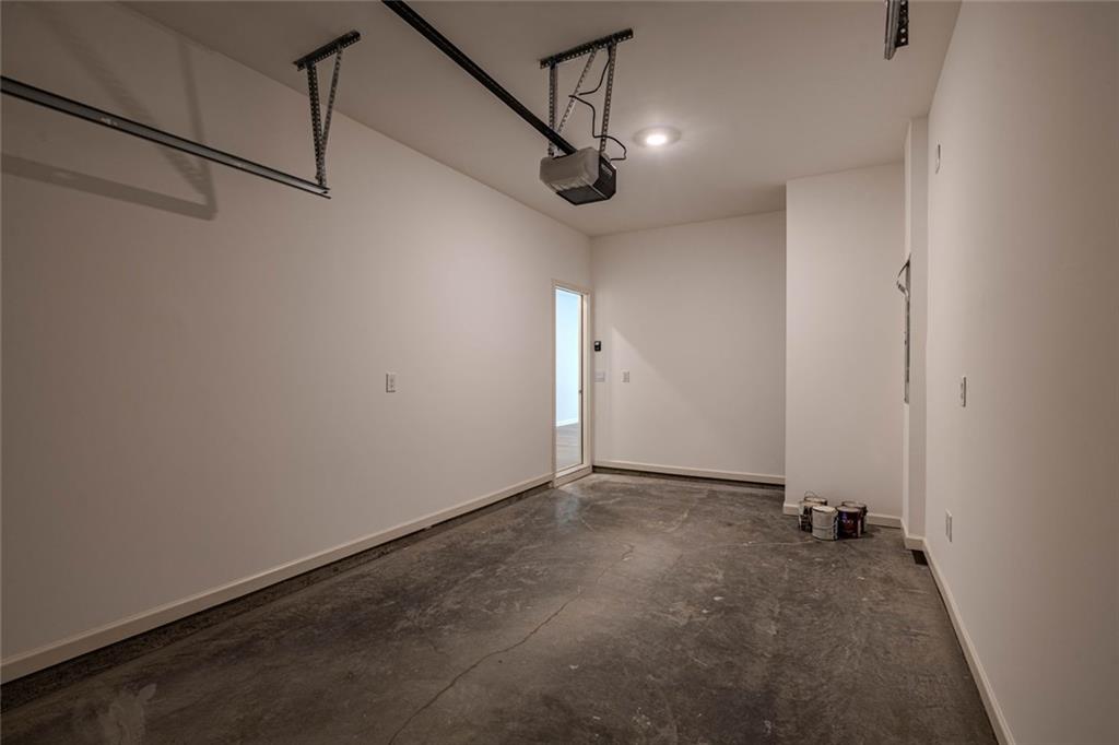 1005 N 2nd Avenue NW 30