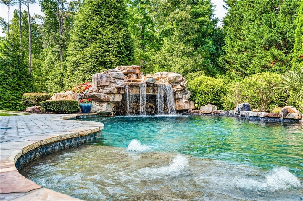 238 Hanson Way