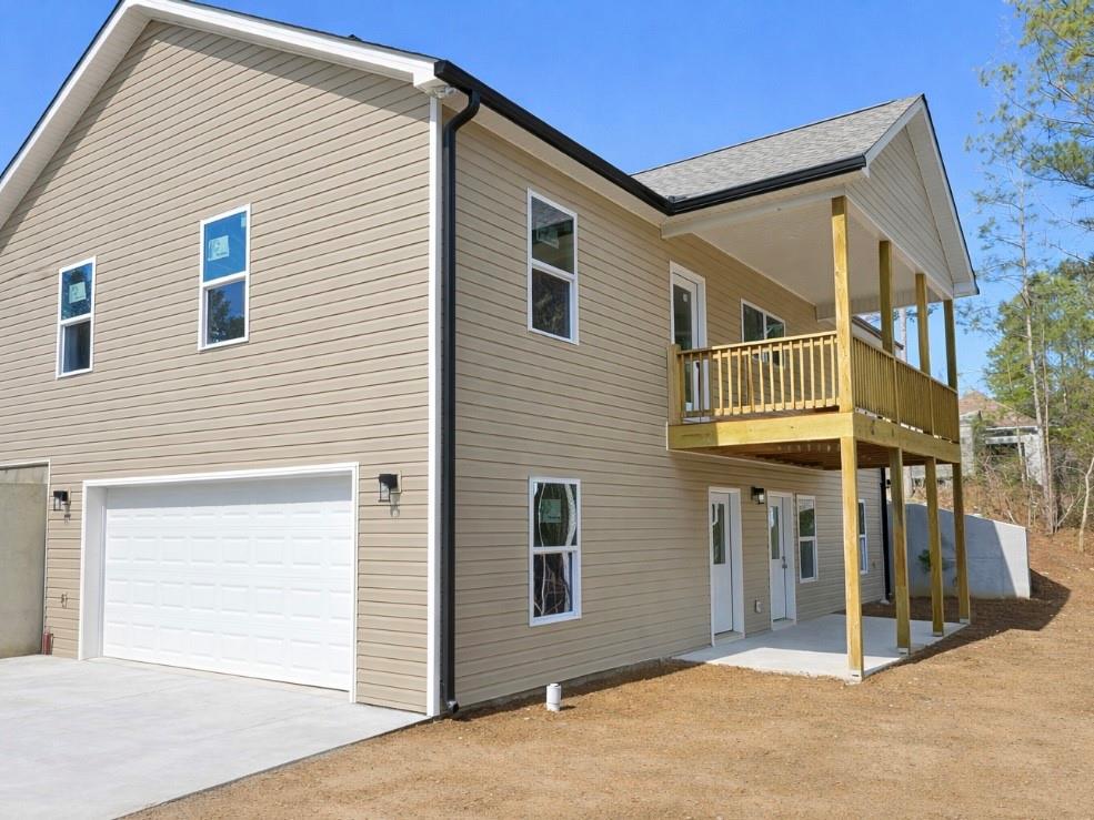 215 Briar Ridge Rd NW