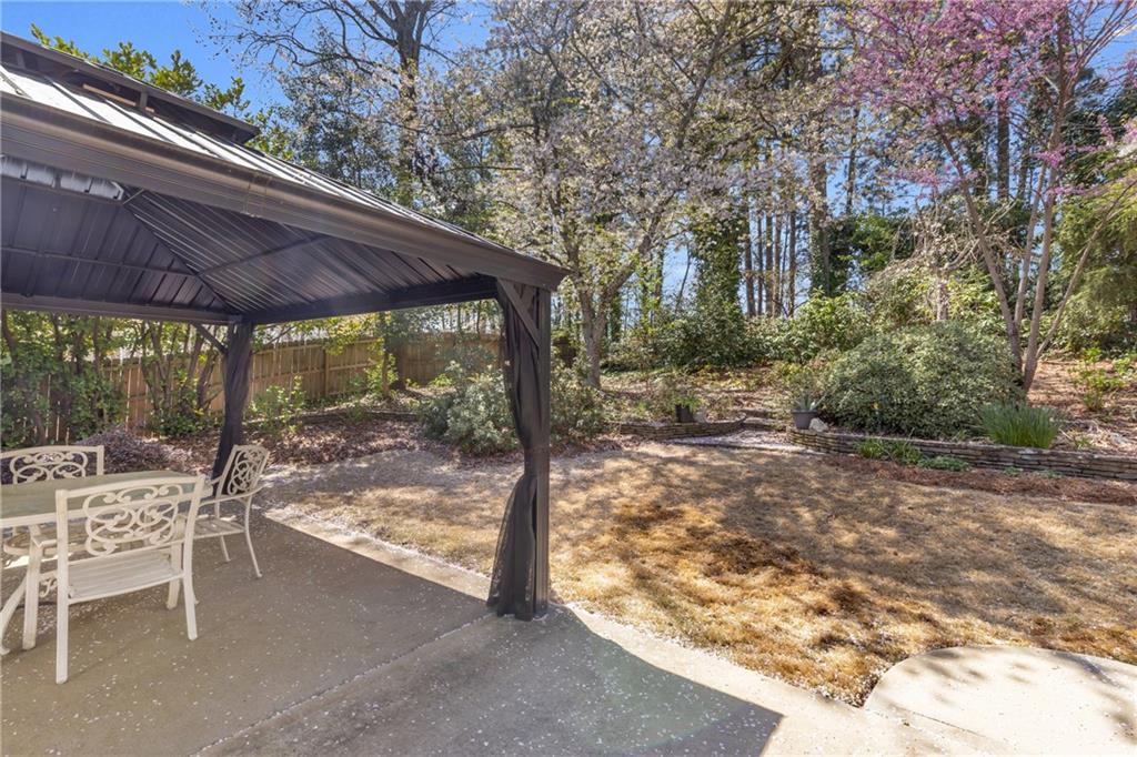 4090 Cherry Ridge Walk, Suwanee, Georgia image 3