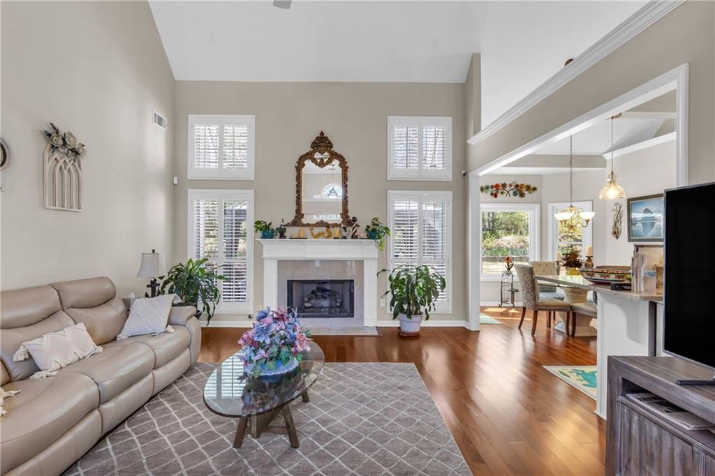 4090 Cherry Ridge Walk, Suwanee, Georgia image 8