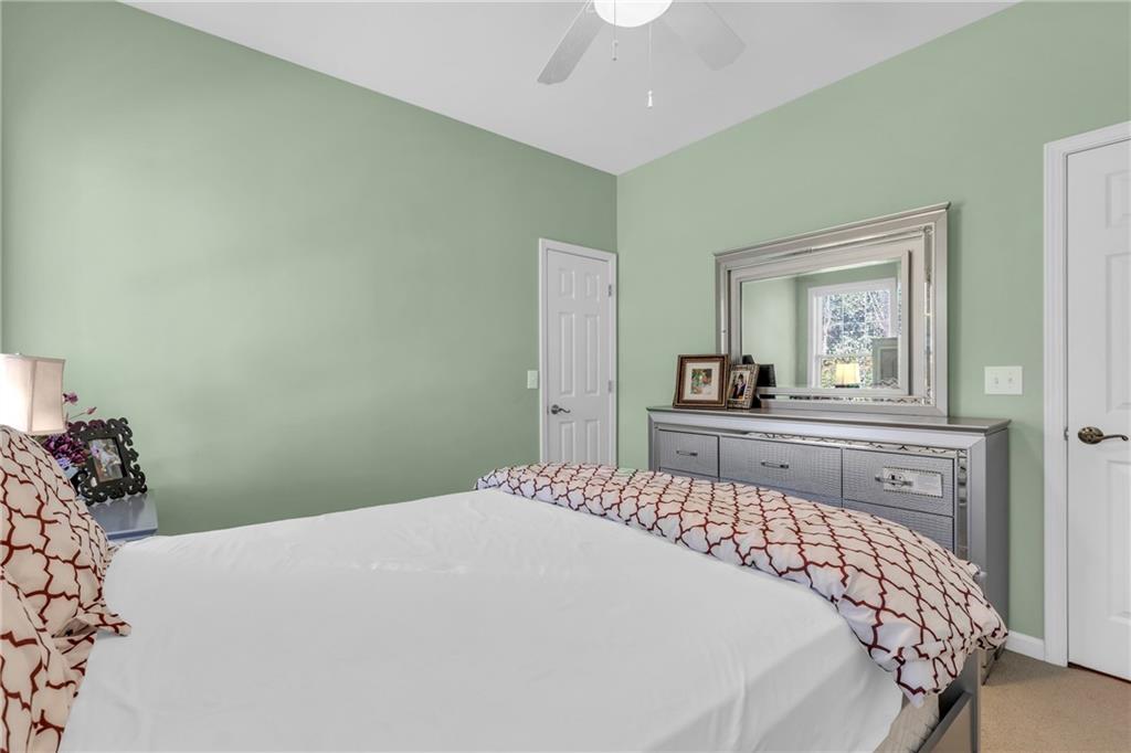 4090 Cherry Ridge Walk, Suwanee, Georgia image 24