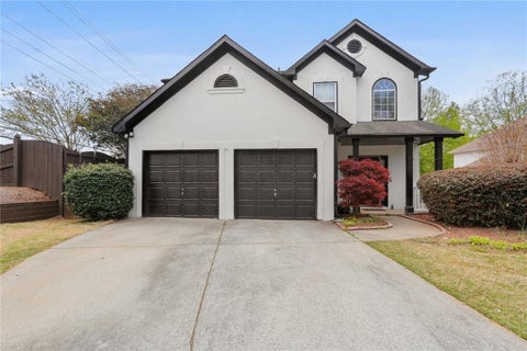 Homes For Sale - 4905 Weathervane Drive<br/> Alpharetta, GA 30022