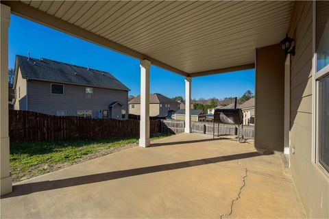 A home in Ellenwood