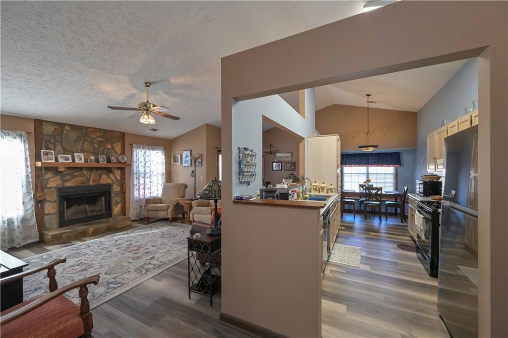 309 Oak Mountain Avenue