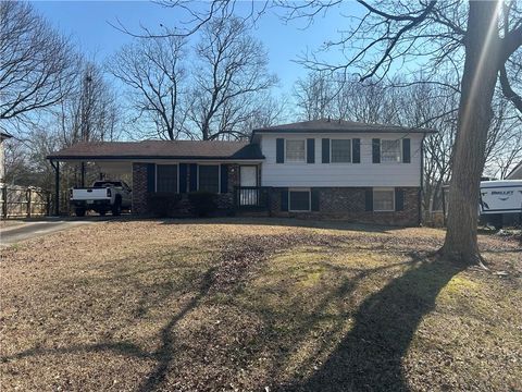 Homes For Sale - 5778 Northfield Drive<br/> Ellenwood, GA 30294