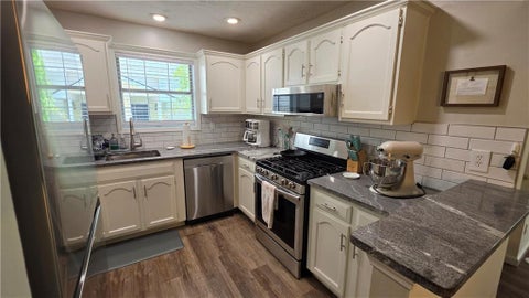Condo For Sale - 2698 Suwanee Way<br/> Marietta, GA 30067