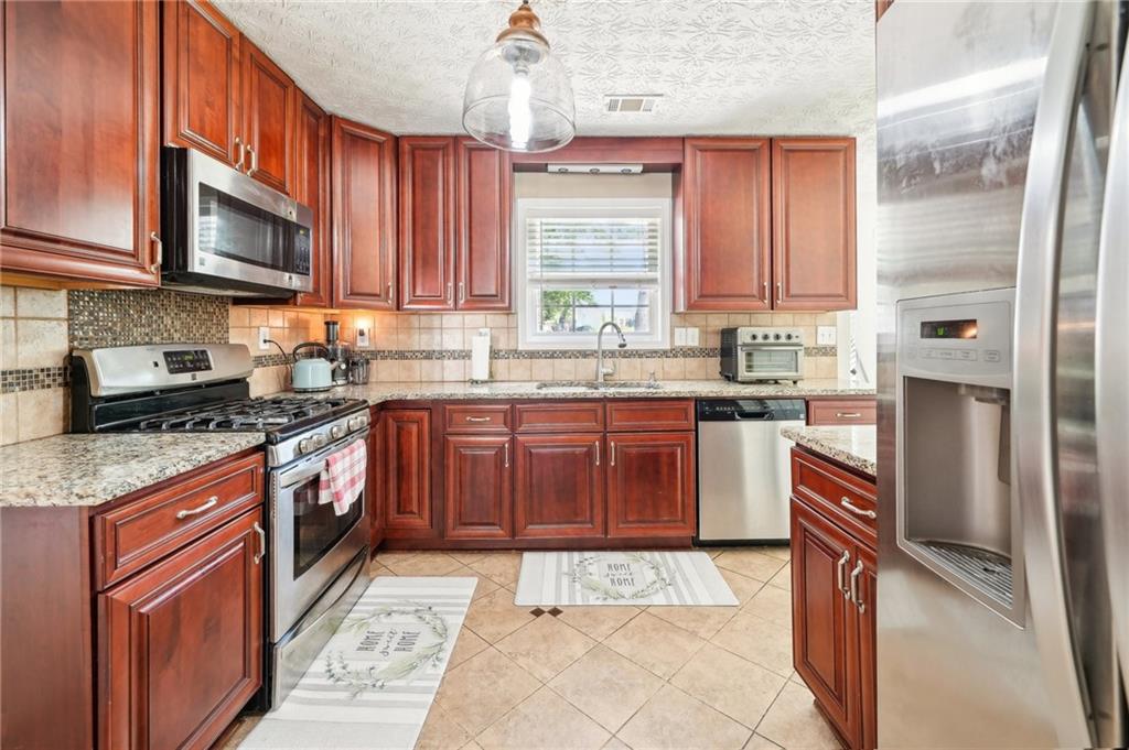 20 Queensland Lane, Covington, Georgia image 9