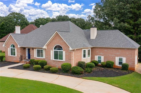 Homes For Sale - 9396 Woodlawn Drive<br/> Douglas County, Douglasville, GA 30135