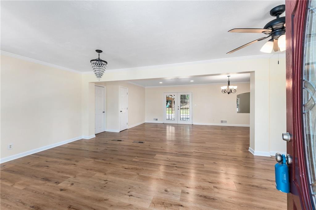 767 Woodvalley Road SW