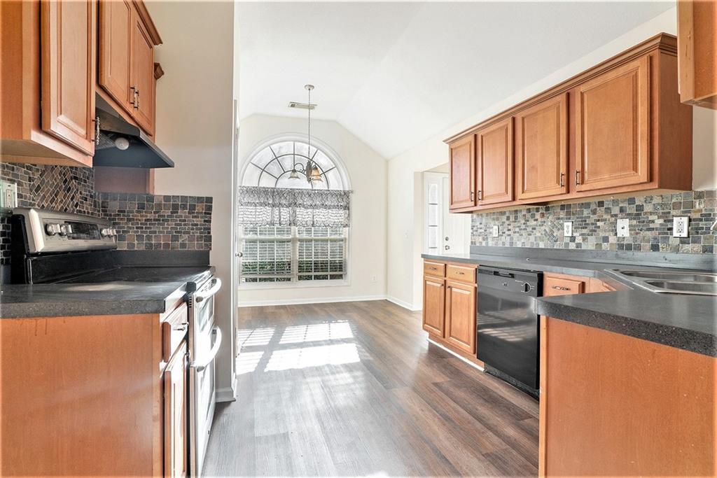 1013 Bluecoat Circle, Hampton, Georgia image 6