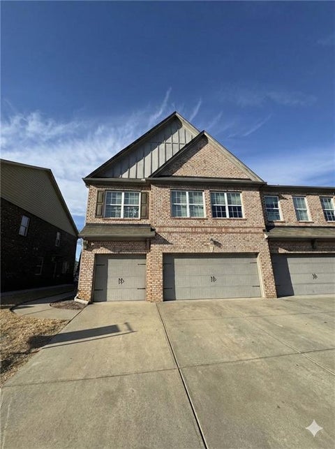 Townhouse For Sale - 805 Pleasant Hill Road #333<br/> Lilburn, GA 30047