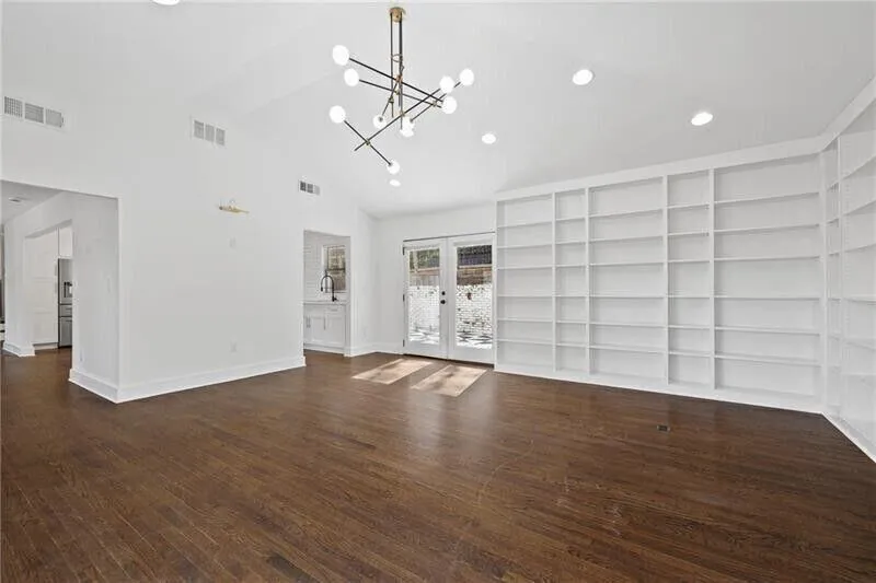 Atlanta, Georgia 30329, United States, 4 Bedrooms Bedrooms, ,3 BathroomsBathrooms,Residential,Active,168776