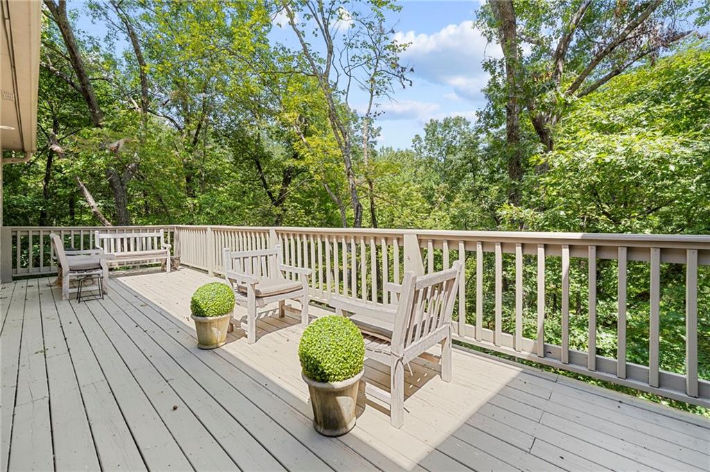 87 Pine Knoll