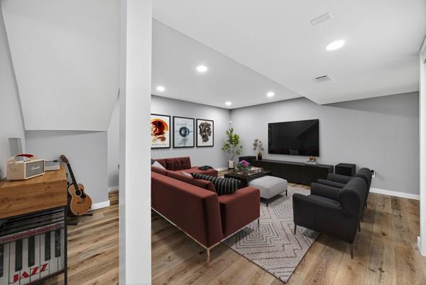 1864 Glen Echo Drive