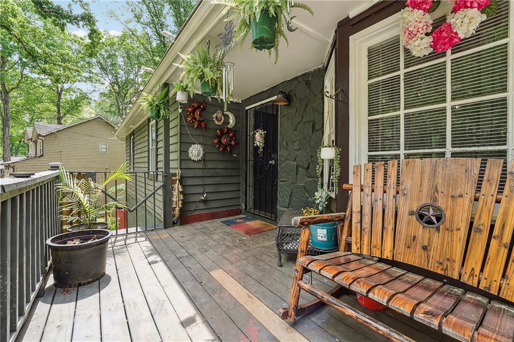 1490 Ashbrook Drive, Lawrenceville, Georgia image 3