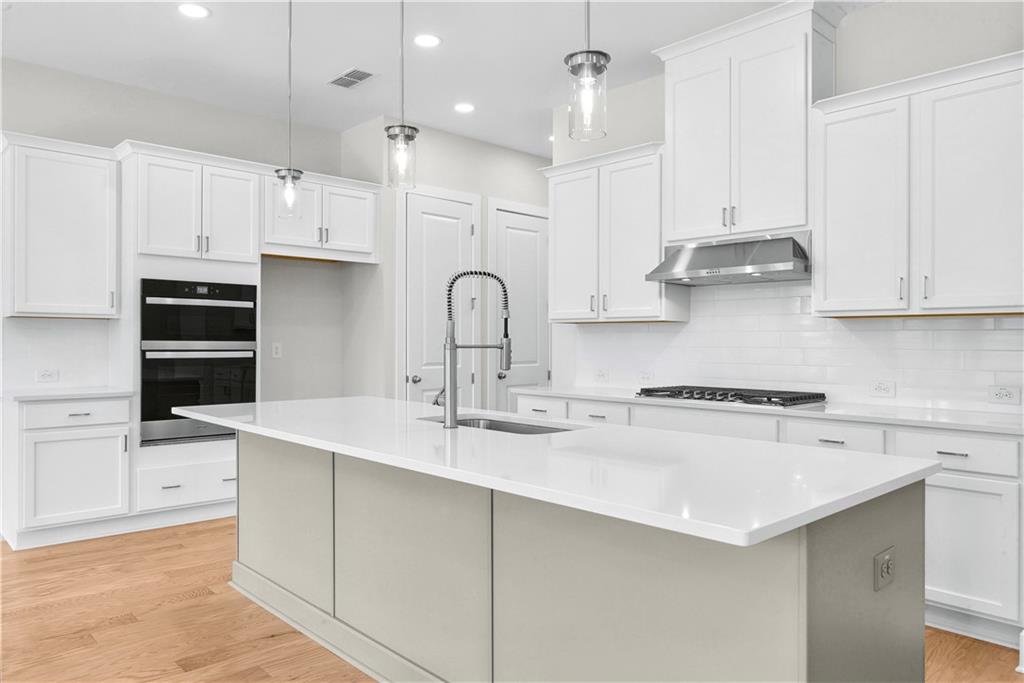 Introducing a brand-new Toll Brothers townhome, offering modern elegance and exceptional comfort. This spacious three-story home features 4 bedrooms, 3.5 baths, and a loft with a generous 2,800 square feet of thoughtfully designed living space. Perfectly blending style and functionality, this townhome provides ample room for relaxation and entertainment, while its high-end finishes and contemporary layout make it an ideal choice for those seeking both luxury and convenience in a prime location within a highly rated school district. East Cobb Walk will be a walkable community with future retail space, gorgeous amenities such a pool, cabana, and fire lounge.