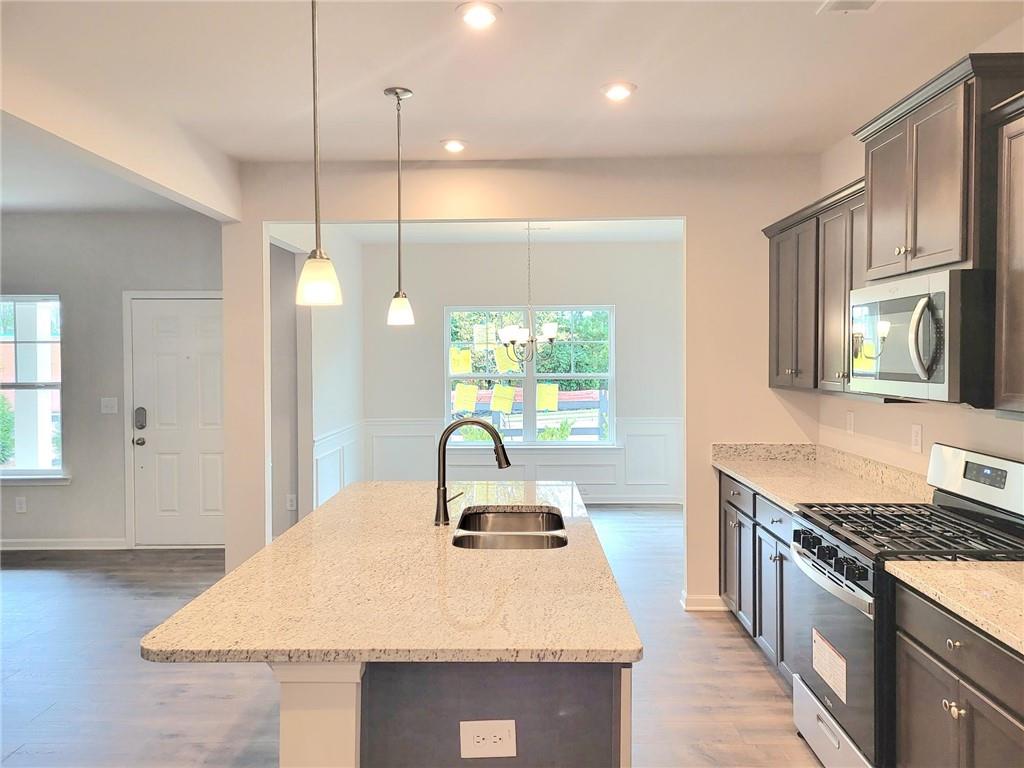 4849 Walkers Green