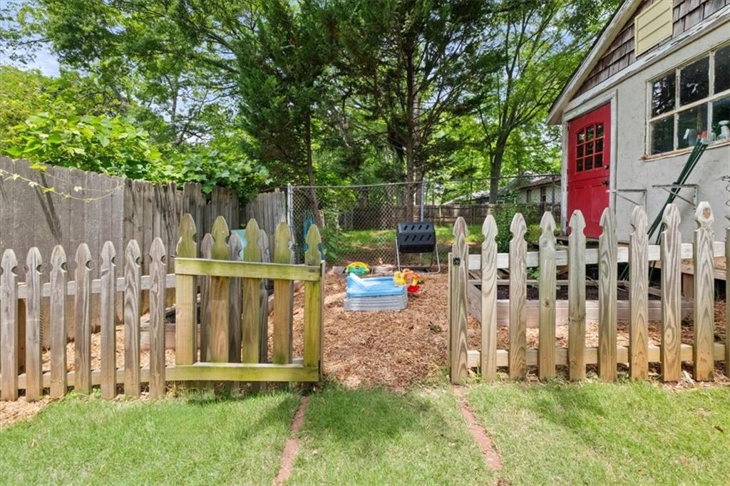 220 Sisson Avenue, Atlanta, Georgia image 30